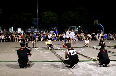 广西开云(中国)郁江校区竹竿舞晚会